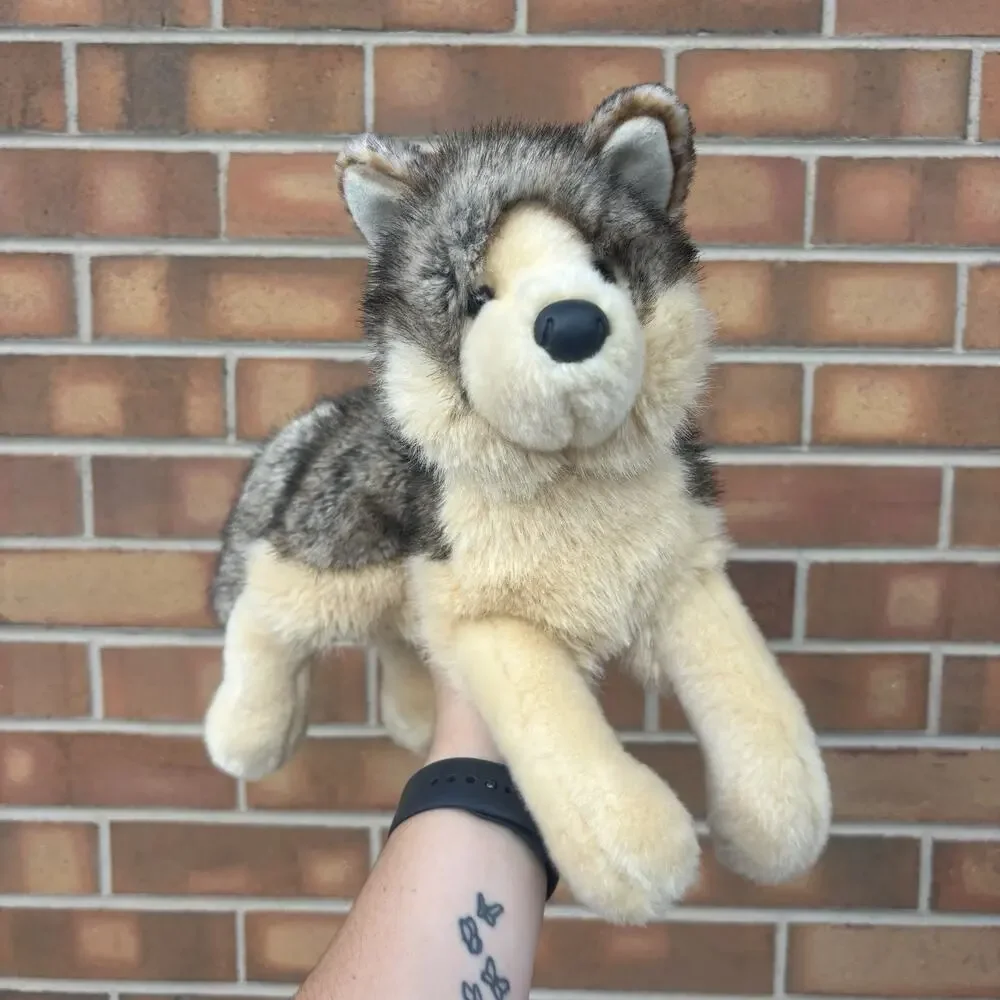 Douglas Cuddle Toy Alder Dlux Wolf Realistic Plush Stuffed Animal #1895 Retired